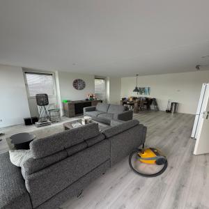 housePhoto