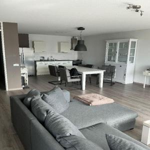 housePhoto