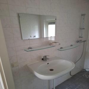 housePhoto