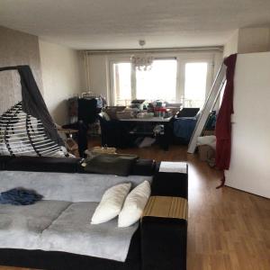 housePhoto