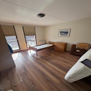 housePhoto