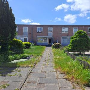 housePhoto