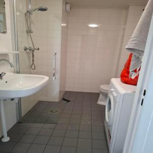 housePhoto