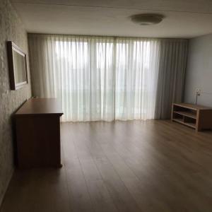 housePhoto