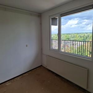 housePhoto