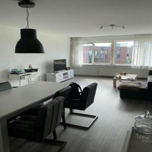 housePhoto