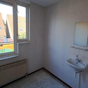 housePhoto