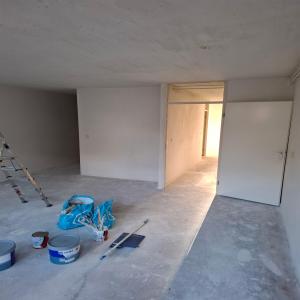 housePhoto