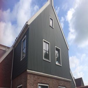 housePhoto