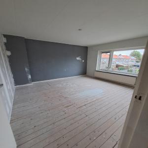 housePhoto