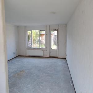 housePhoto