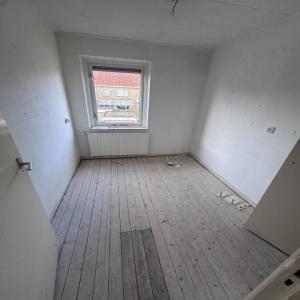 housePhoto
