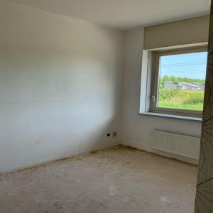 housePhoto