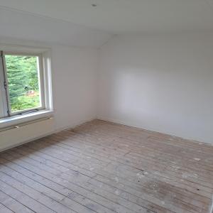 housePhoto