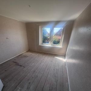 housePhoto