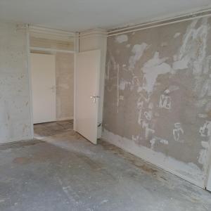 housePhoto