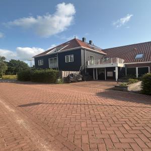 housePhoto