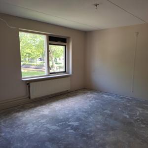 housePhoto