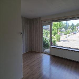 housePhoto