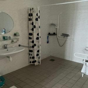 housePhoto