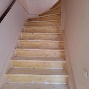 housePhoto