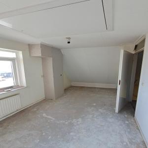 housePhoto