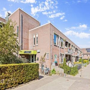 housePhoto