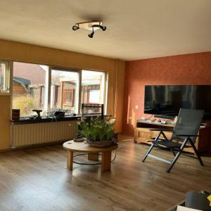 housePhoto