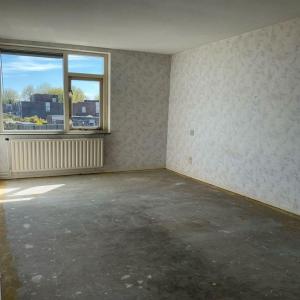 housePhoto