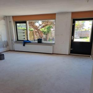 housePhoto