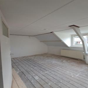 housePhoto