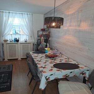 housePhoto