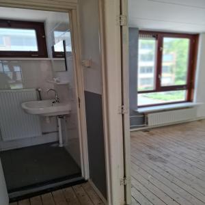 housePhoto