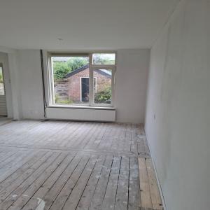 housePhoto