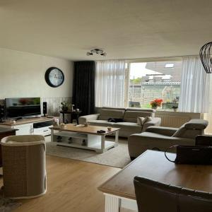 housePhoto