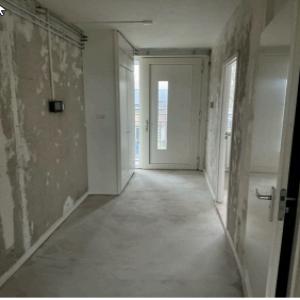 housePhoto
