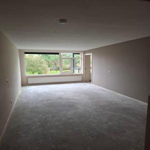 housePhoto