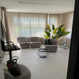 housePhoto