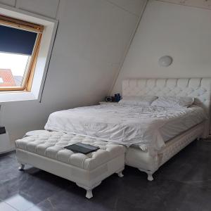 housePhoto