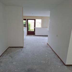 housePhoto