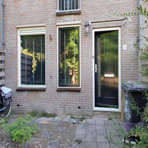 housePhoto