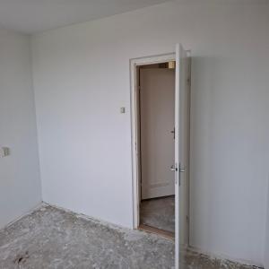 housePhoto