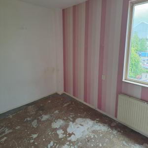 housePhoto