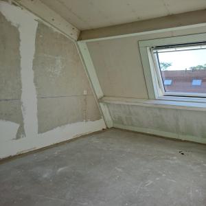 housePhoto
