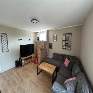 housePhoto