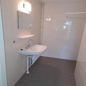 housePhoto