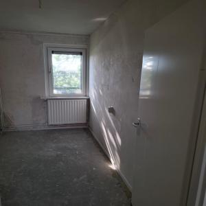 housePhoto