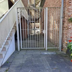 housePhoto