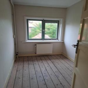 housePhoto