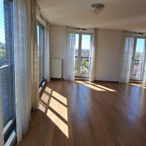 housePhoto